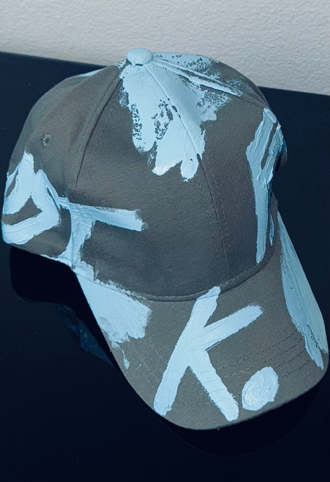 FUCKING IMPRESSED N°32 K. HAT