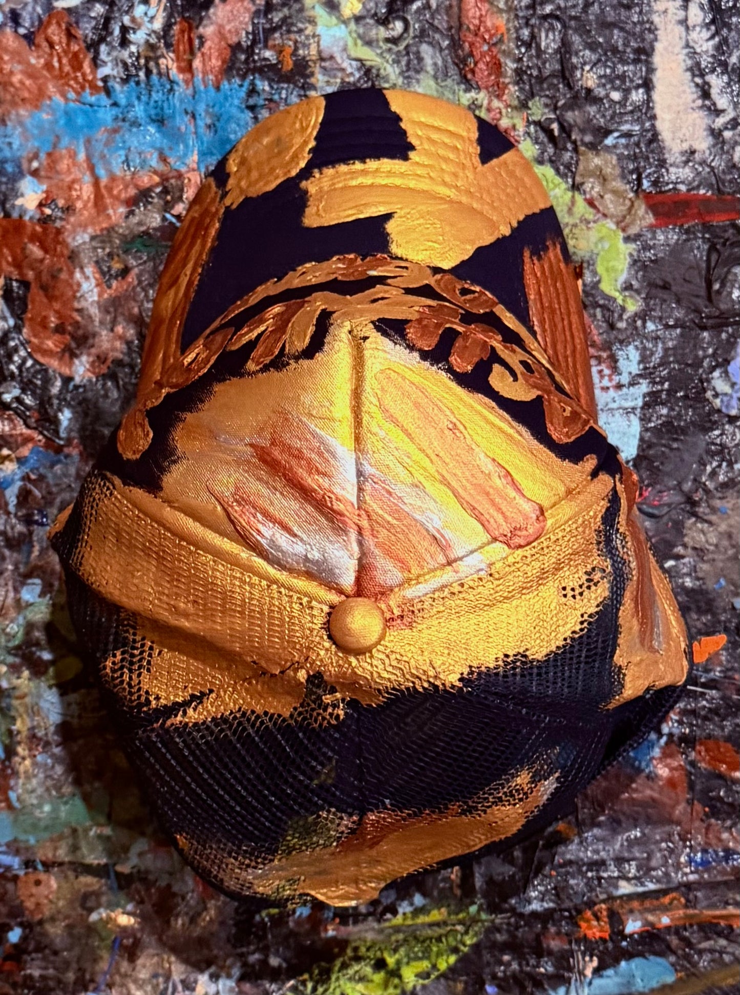 SEEMS EFFORTLESS K. HAT