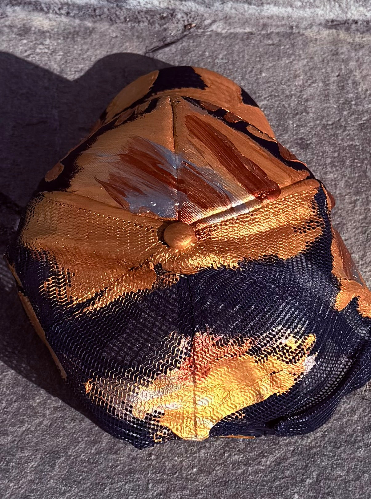 SEEMS EFFORTLESS K. HAT