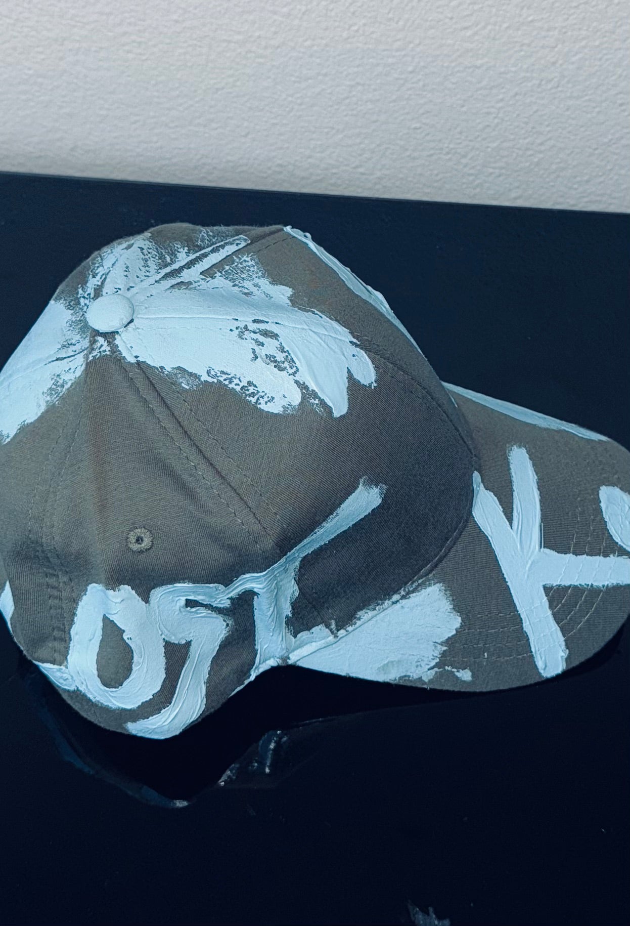 FUCKING IMPRESSED N°32 K. HAT