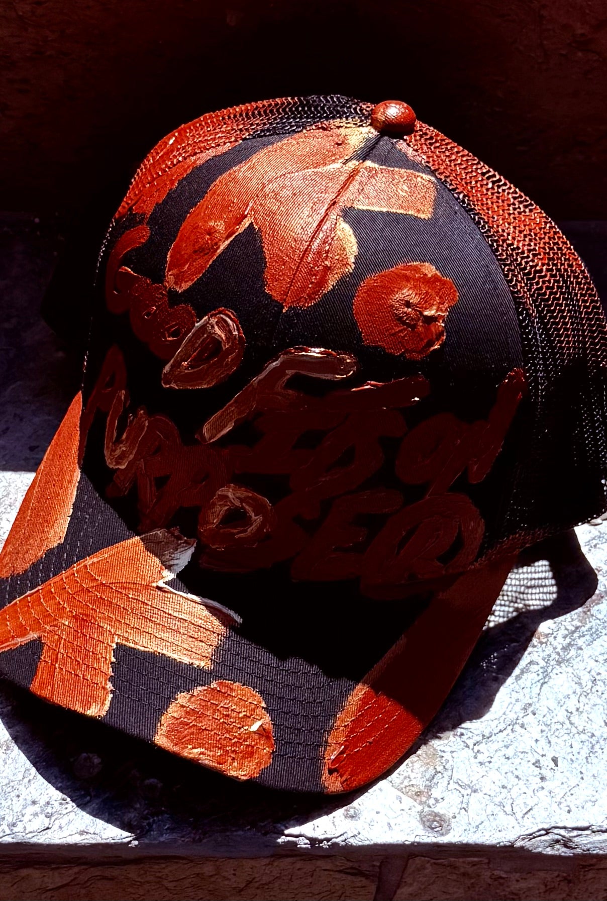 SEEMS BRAG K. HAT