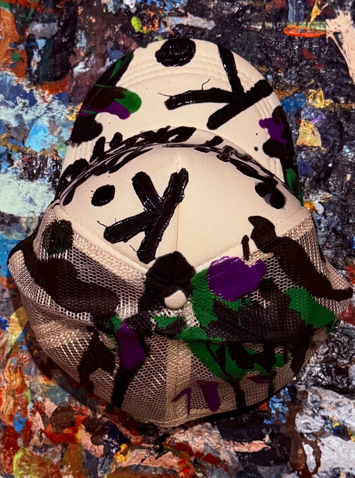 SIGNATURE REQUIRED K. HAT