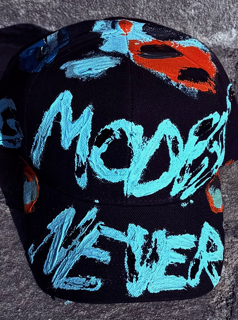 CONFIDENT EVERY MOMENT K. HAT