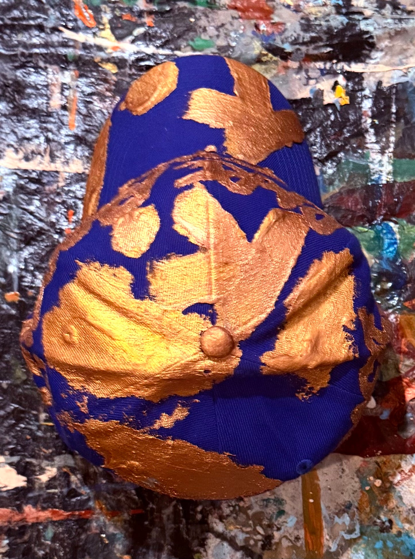 EASY TO NOTICE HER STARING AT ME K. HAT