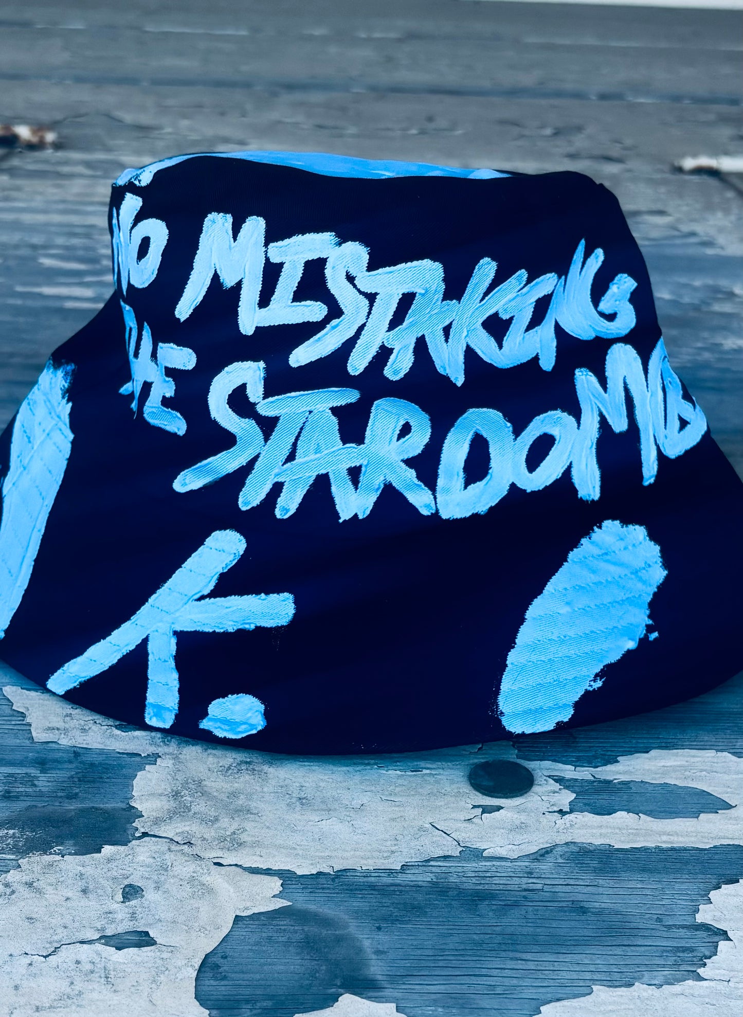 APPLAUSE EARNED K. BUCKET HAT