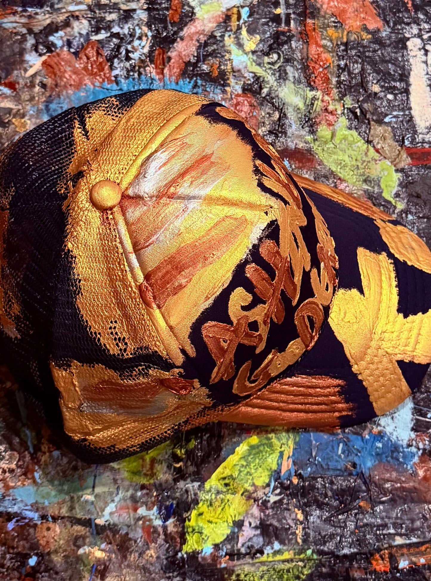 SEEMS EFFORTLESS K. HAT