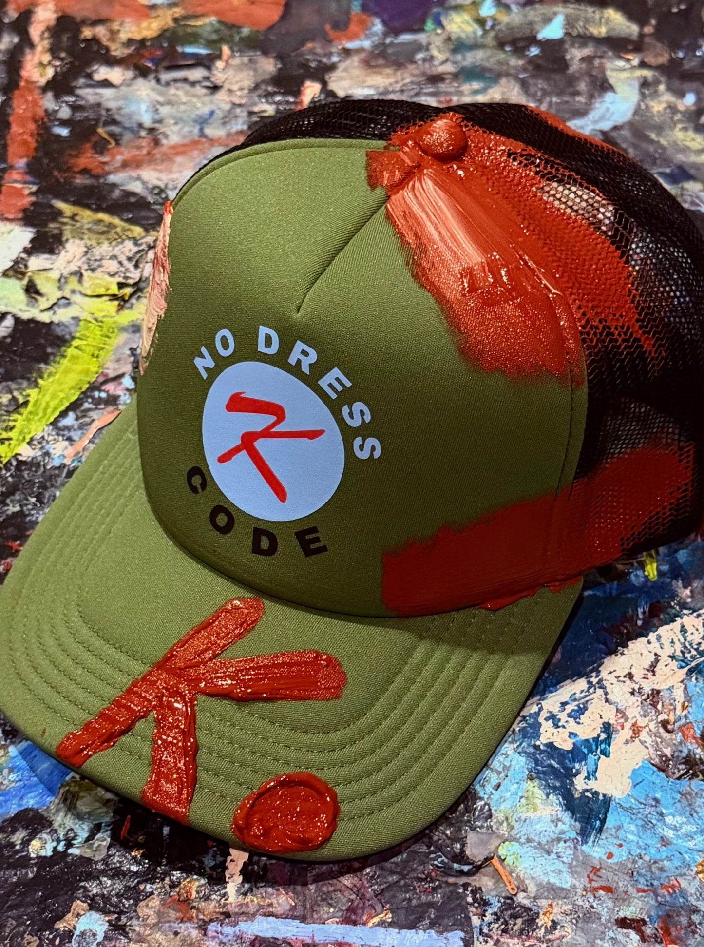 EXPECT VIBES BRAGGER K. HAT