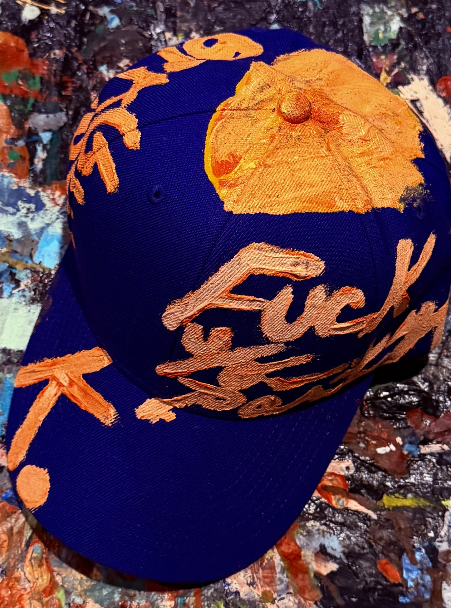 APPLAUD THE SHOWBOAT K. HAT