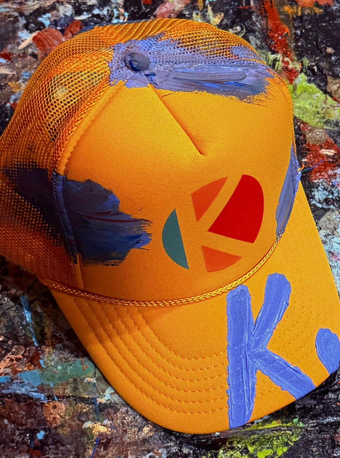 CONFIDENCE SEEMS THE WAY K. HAT