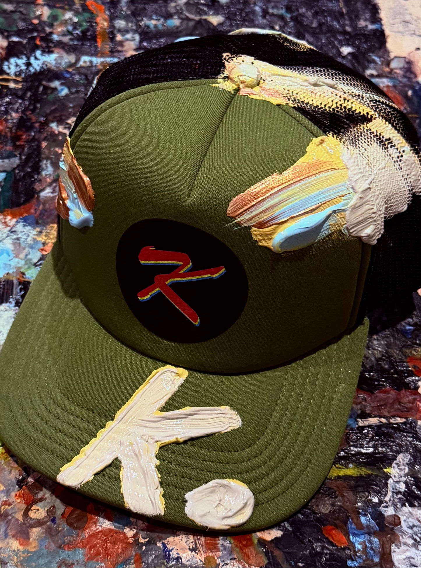 EVERYTHING BRAGGER K. HAT