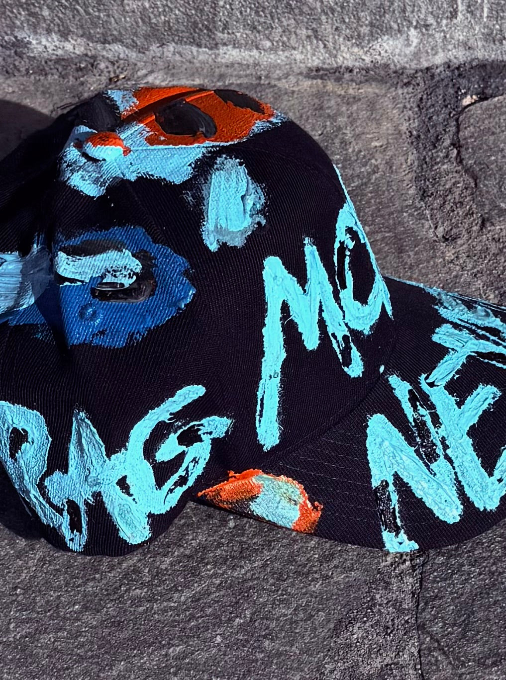 CONFIDENT EVERY MOMENT K. HAT